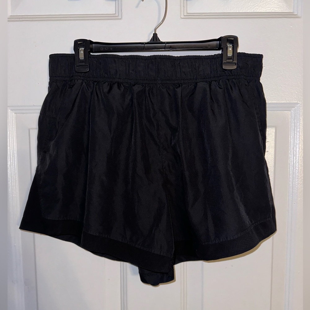 Athletic works black shorts size XL (16/18)